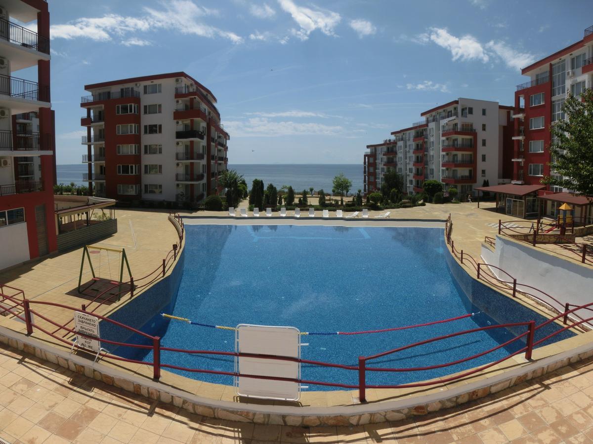 Sea View Apartment, Panorama, Pools And Beach, Sveti Vlas Exteriör bild