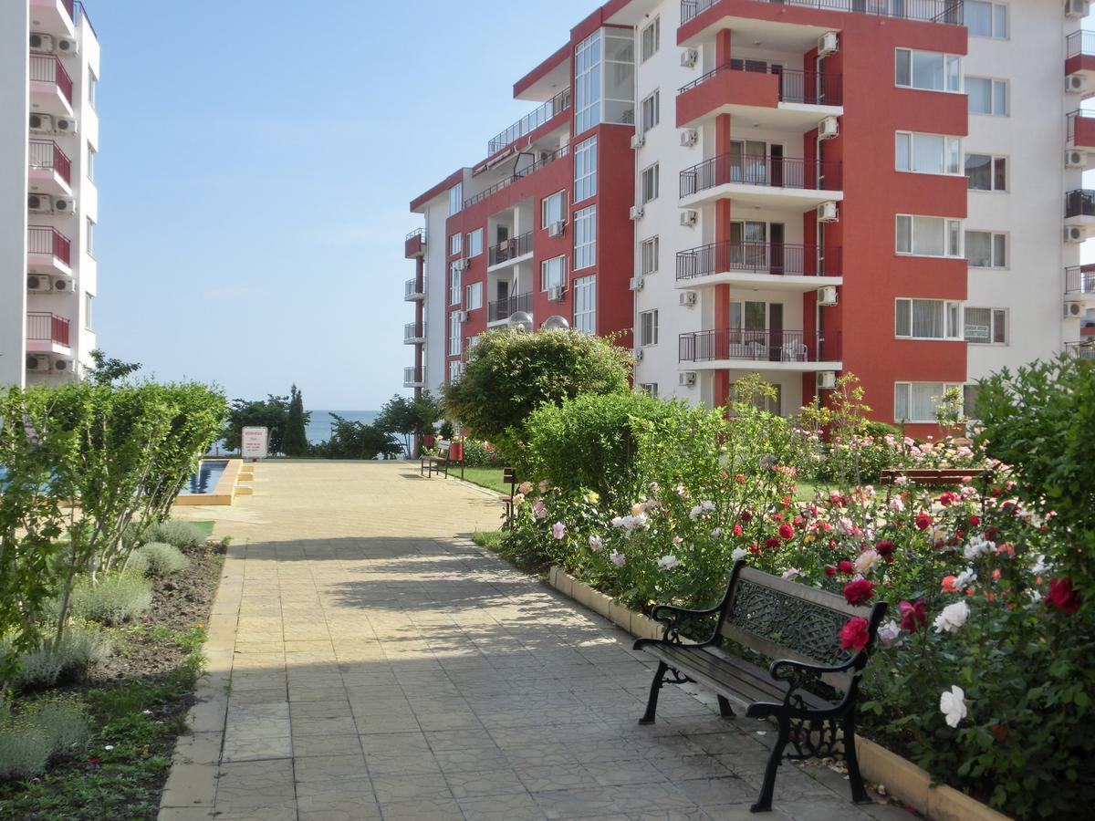 Sea View Apartment, Panorama, Pools And Beach, Sveti Vlas Exteriör bild