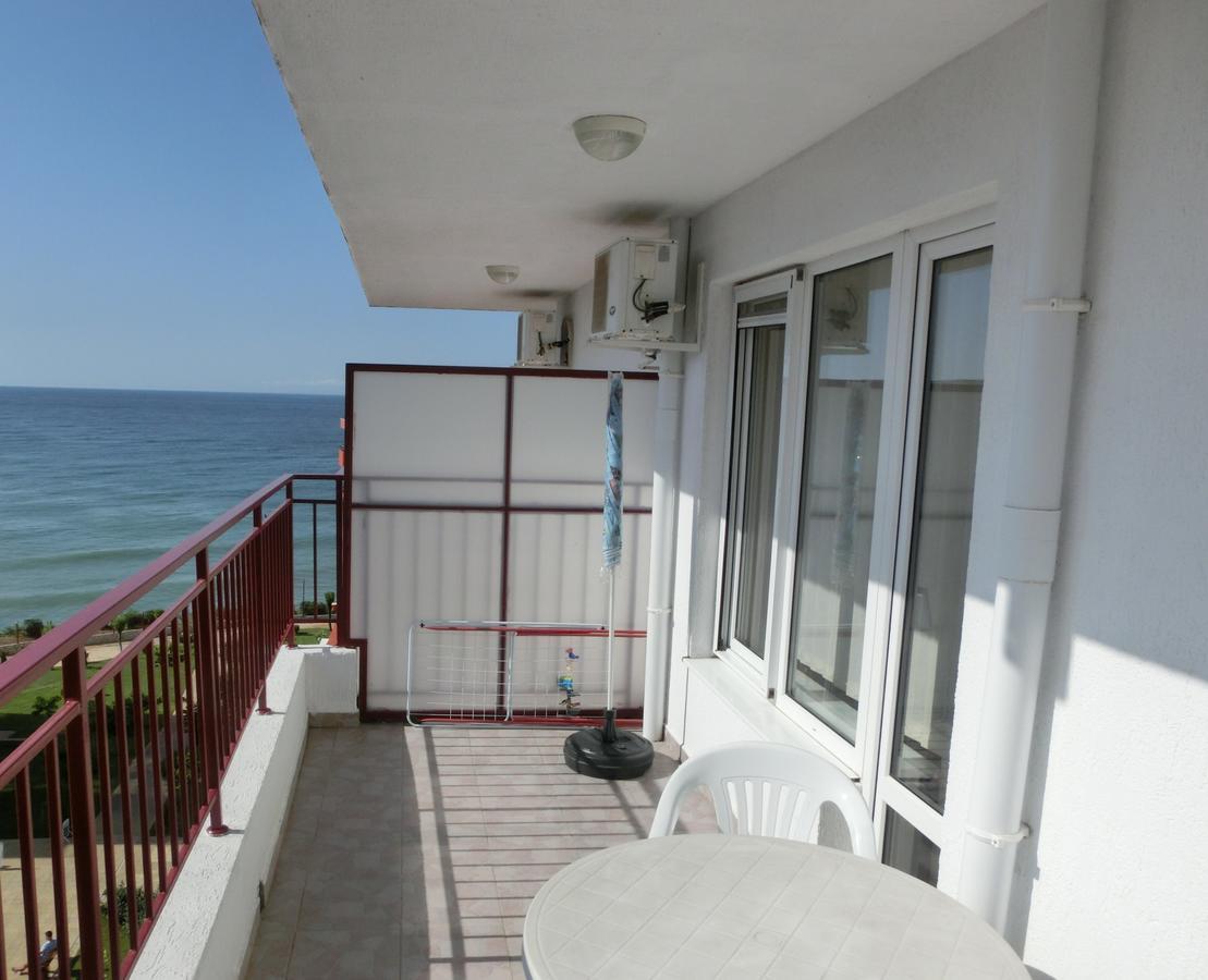 Sea View Apartment, Panorama, Pools And Beach, Sveti Vlas Exteriör bild